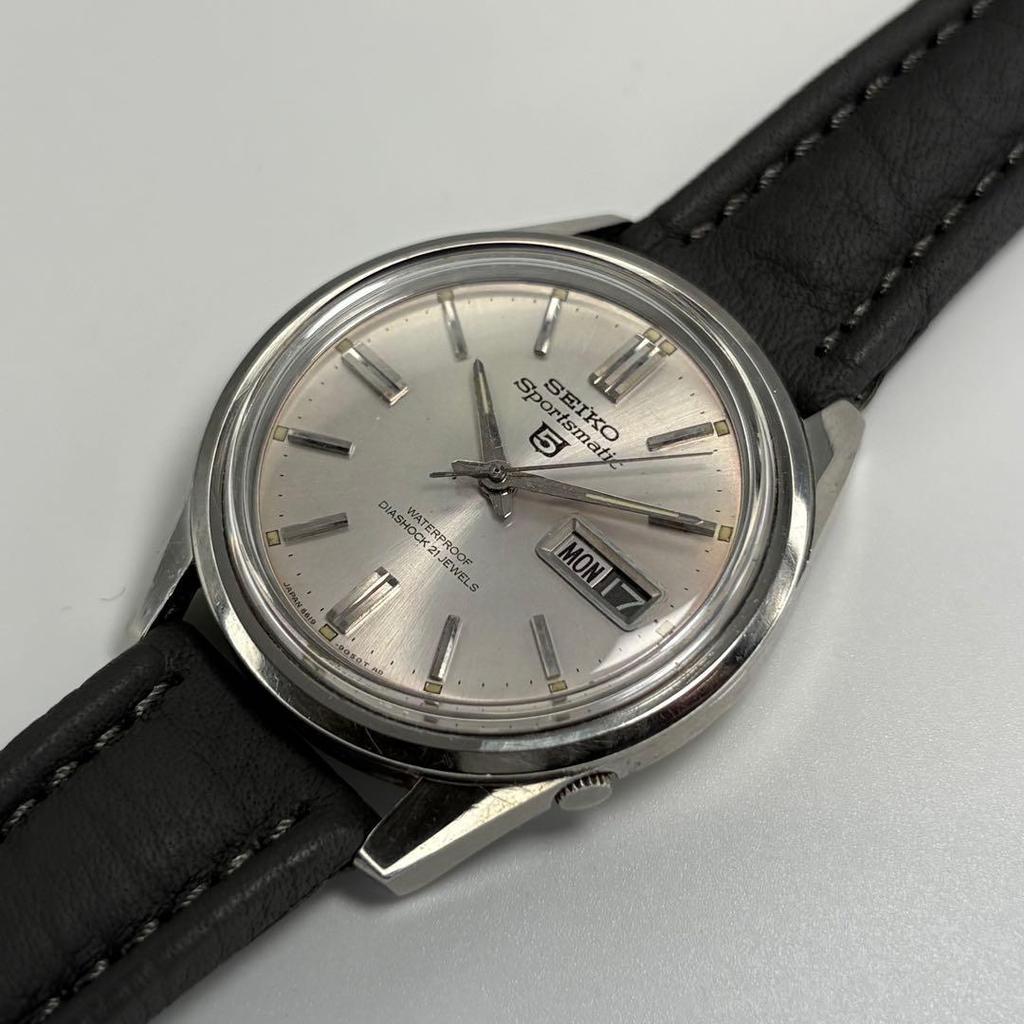 Used SEIKO Seiko Sportsmatic 5 1960s Automatic Watch New Crystal