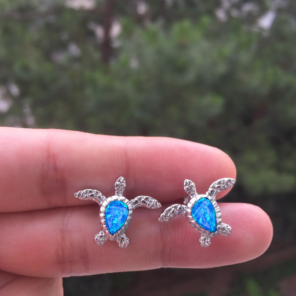 Cute Sea Turtle Stud Earring For Women Fashion Imitation Blue Fire Opal Screw Back Earrings For Women Wedding Band Jewelry Gifts