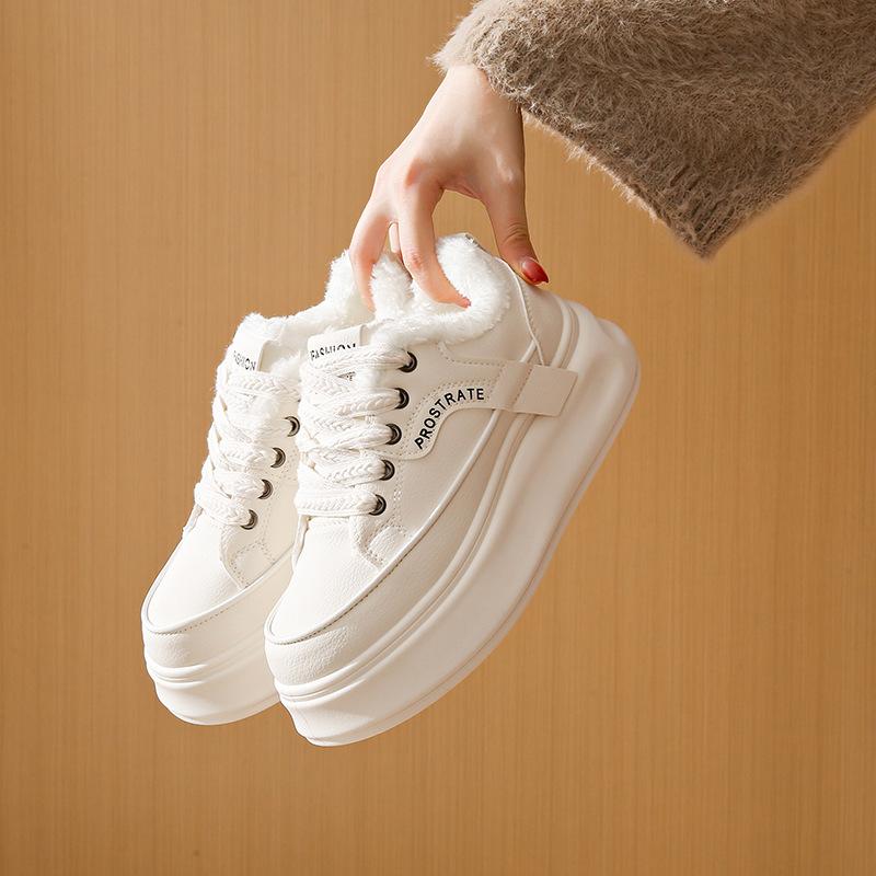 2025 winter velvet little white shoes new Korean version ins female students platform sports board shoes casual shoes HB277-1