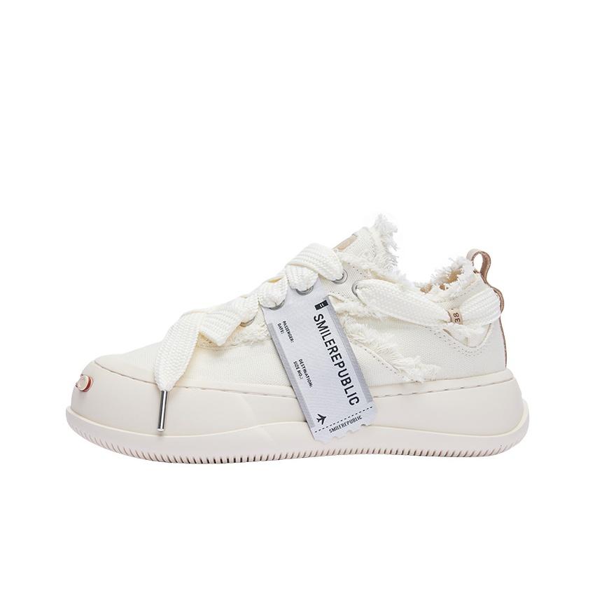 

SMILEREPUBLIC Canvas shoes Unisex