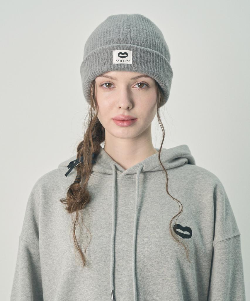 Mihebeu Classic Label Beanie Grey