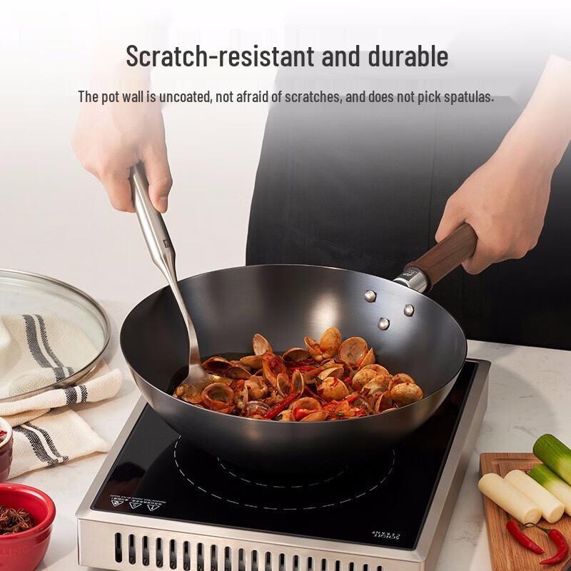 ZWILLING Chinese Dragon Cast Iron Wok with Lid