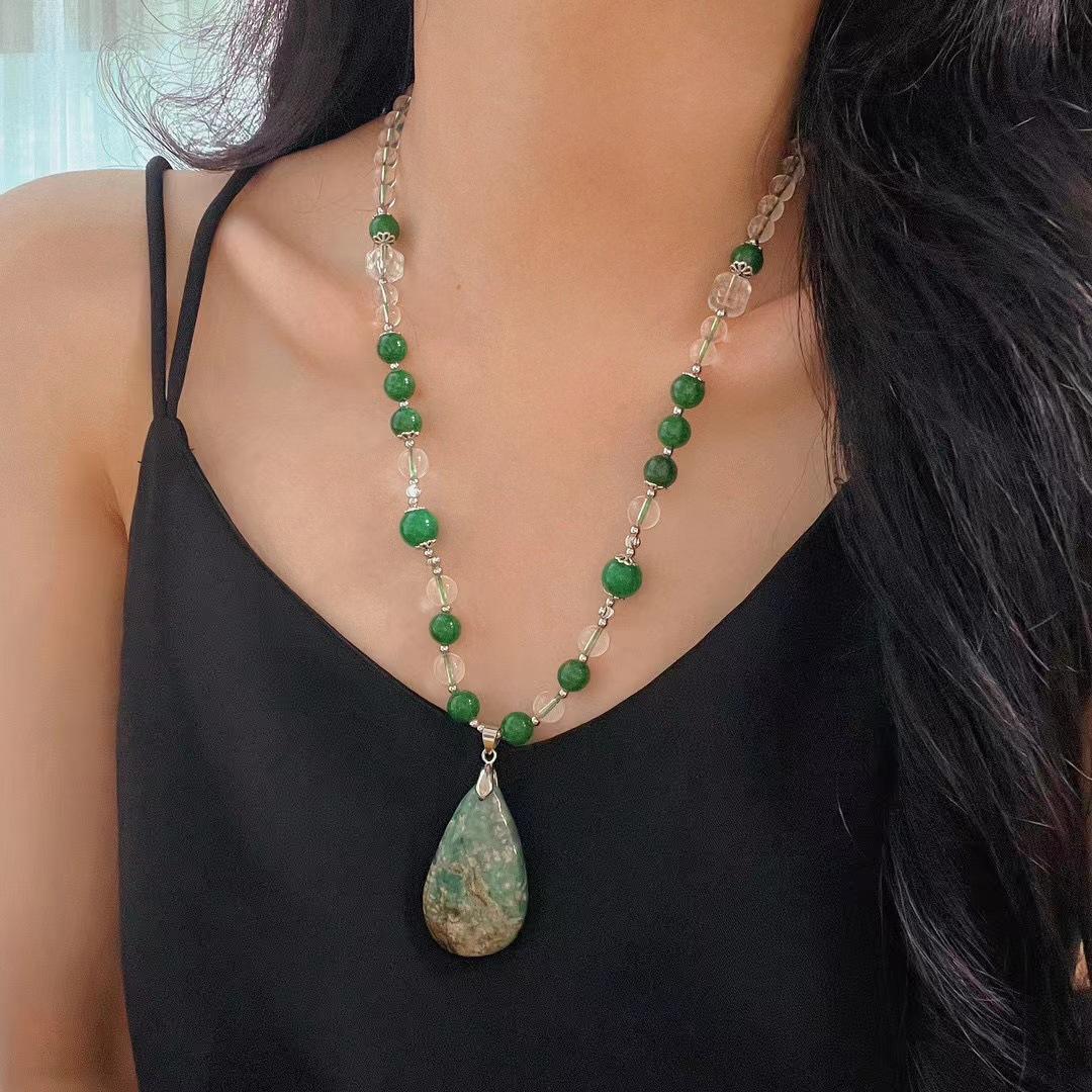 Vintage High Quality Natural White Crystal Design Green Hair Crystal Pendant Sweater Chain Necklace Collarbone Chain