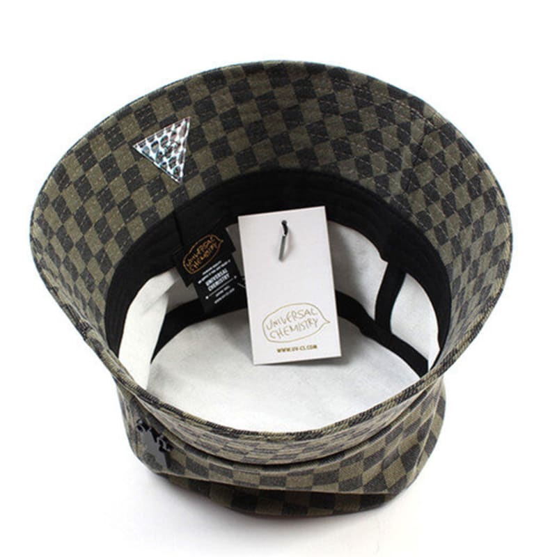 Universal chemistry Side Thunder Border Check Khaki Bucket Hat checks