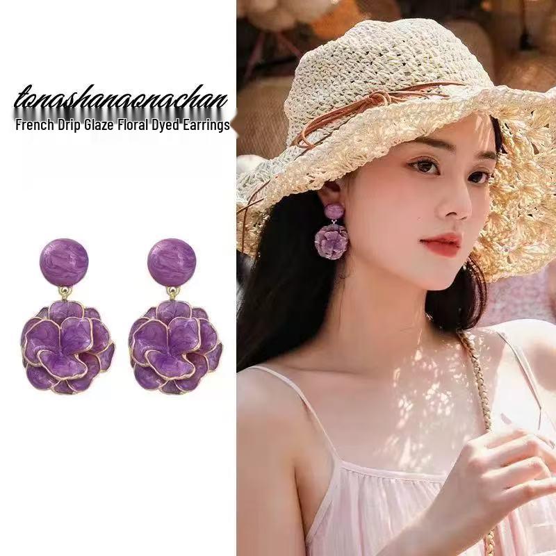Elegant Butterfly Pearl Earrings: 925 Silver Niche Design, High-End Luxury Ear Studs & Hoops for Women.