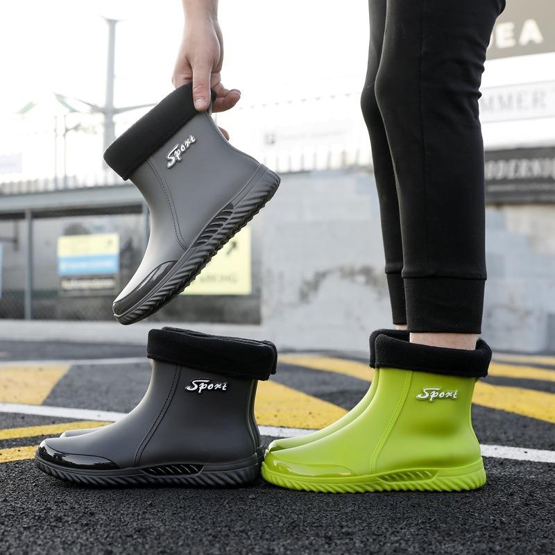 Rain shoes men's British rain boots sea fishing shoes waterproof and non-slip kitchen work rubber shoes warm new water shoes men
