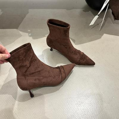 Pointed Middle Heel Suede Thin Boots Short Boots Women's Boots 2025 New Spring and Autumn Single Boots Brown French Small Bare Boots