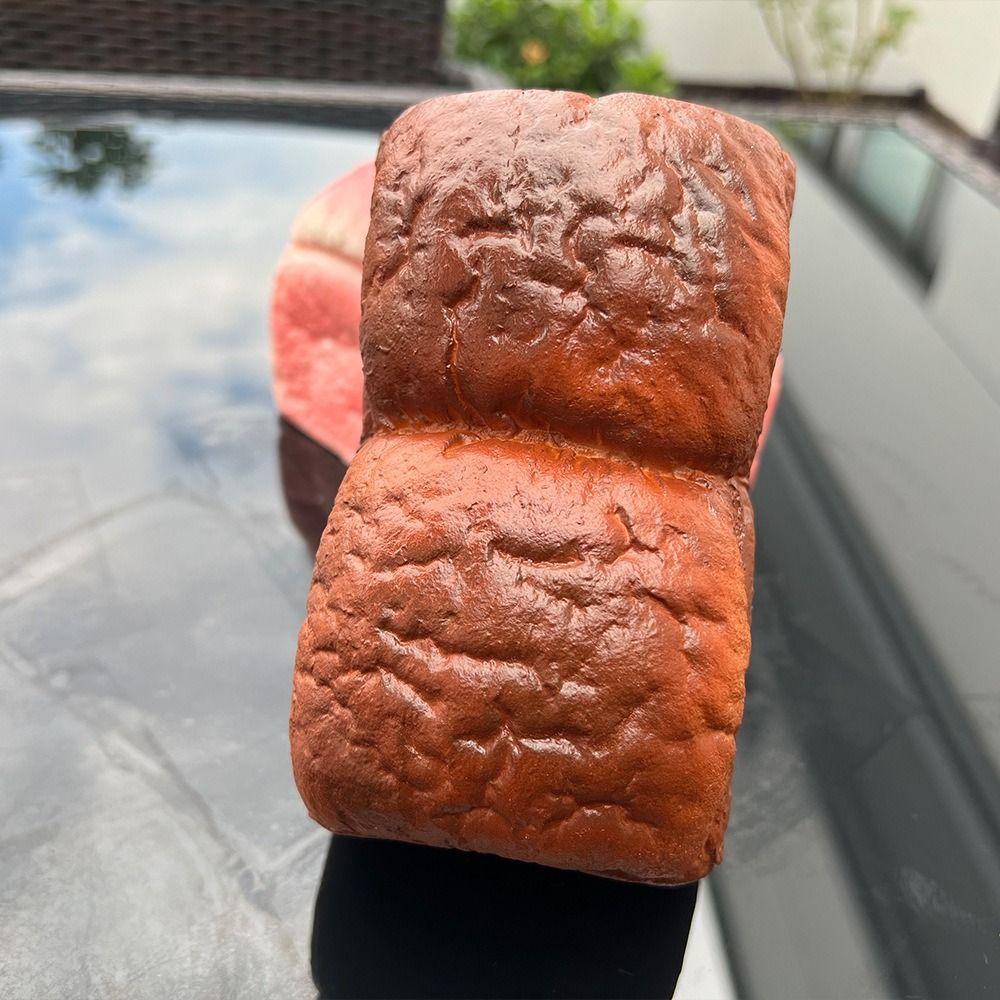 

Pinch Toy Rectangle Toast Squeeze Toy Kneading Cartoon Fidget Toy Faux Bread Model Practical Jokes шоколад коричневого кольору