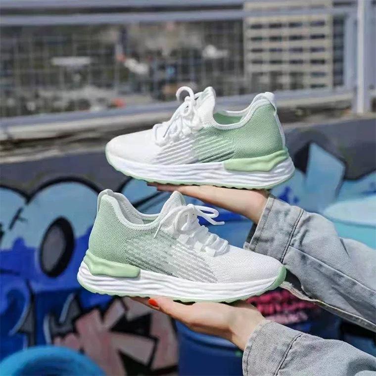 2025 New Women's Shoes Thin Breathable Fly-woven Mesh Casual Shoes Fashionable Versatile Lightweight Non-slip Sports Running Shoes