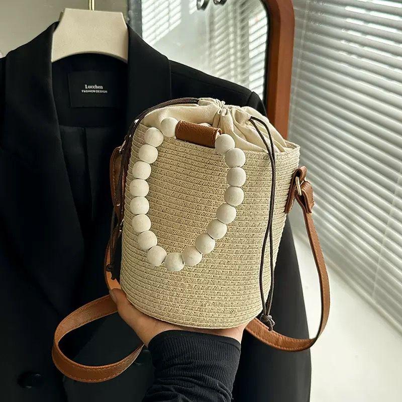 2025 Women Fashion Leisure Handmade Woven Handbags Wooden Beads Handle Bucket Bag Lady Trendy Shoulder Beach Bags