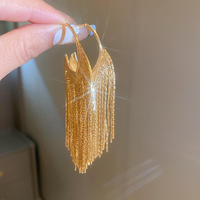 Vintage Silver Needle Round Flower Tassel Earrings - Retro Metallic Studs for Women