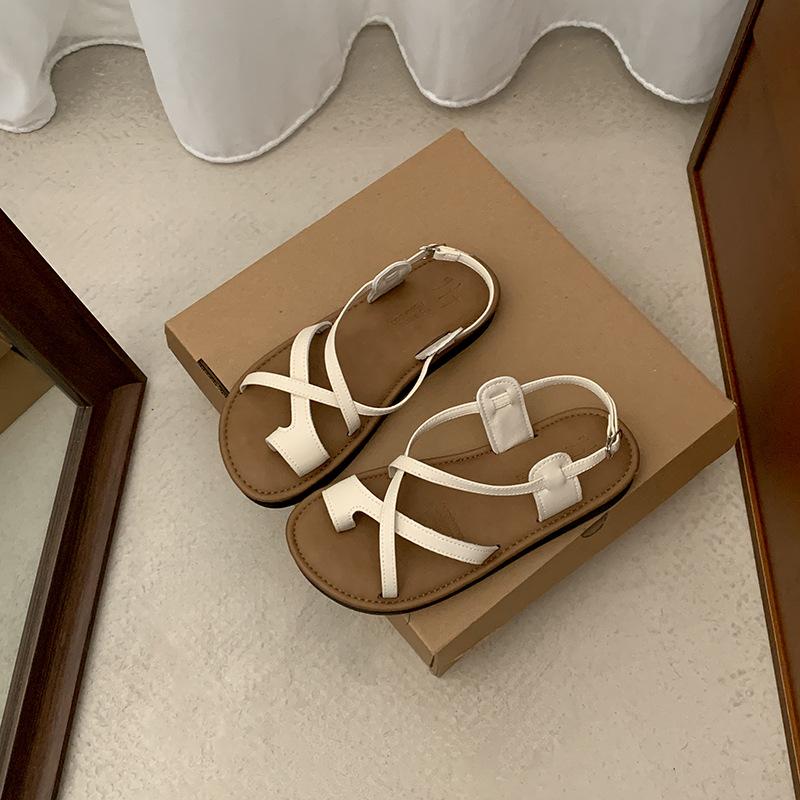 Fashion and lightweight black French non-slip flat sandals women's 2025 new summer versatile high-end Roman shoes