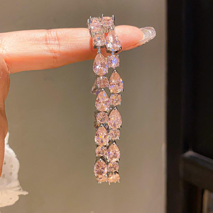 Braccialetto Geometrico Minimalista con Pietra di Zircone per Donna con Elegante Design in Rame Ideale per Regalo