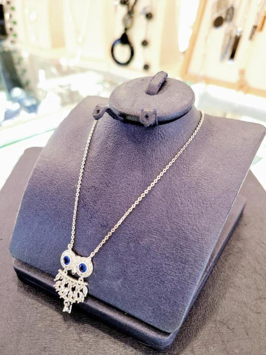 

Atria Blue Eye White Owl N Necklace JTONEFR0019WHF