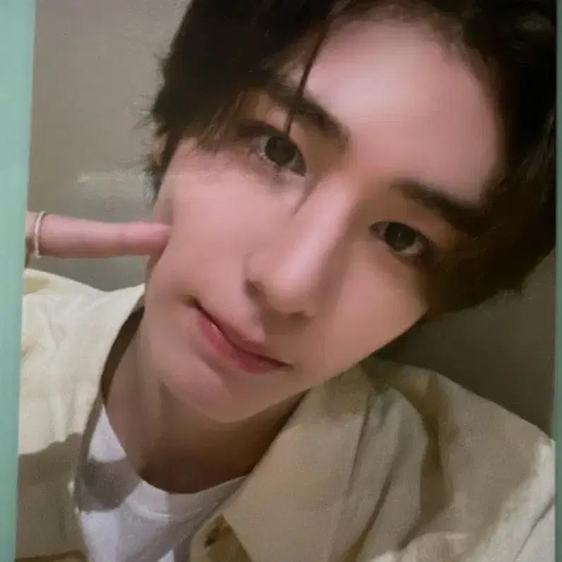 BOYNEXTDOOR photocard Izwi why Lee Han winner