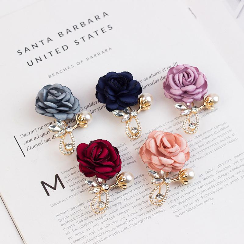 Rose Cloth Flowers Corsage Imitation Pearl Crystal Brooch Lady Fashion Suit Lapel Pin Casual Party Accessories Gifts
