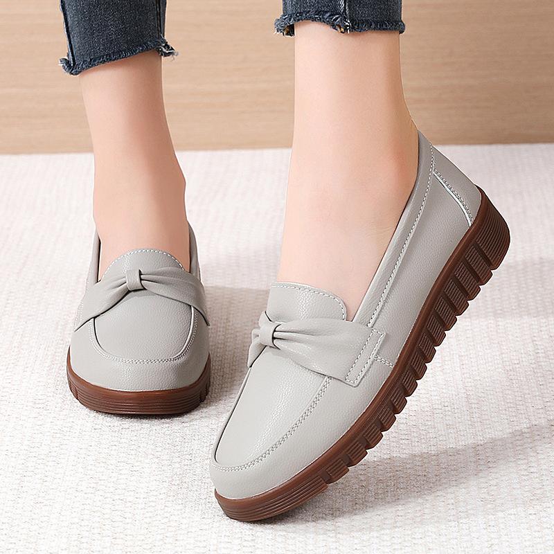 Spring Autumn plus size women's shoes Comfortable genuine leather shoes Fashion low cut flat Round headed casual ladies loafers