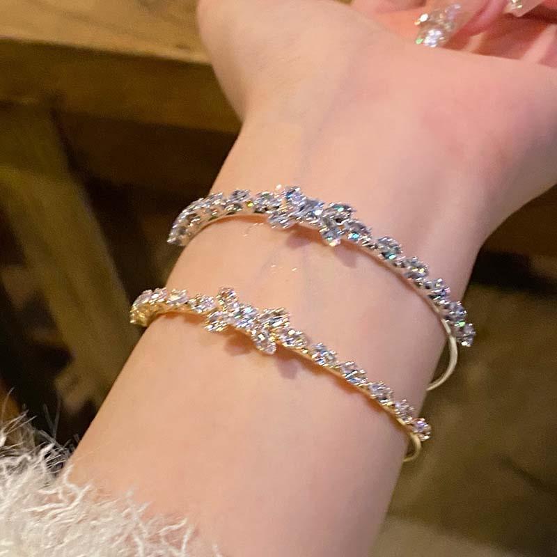 1PC Delicate Bow Adjustable Bracelet Bangle Luxury Fashion Rhinestone Crystal Bracelets for Women Girls Wedding Wristband Jewelry
