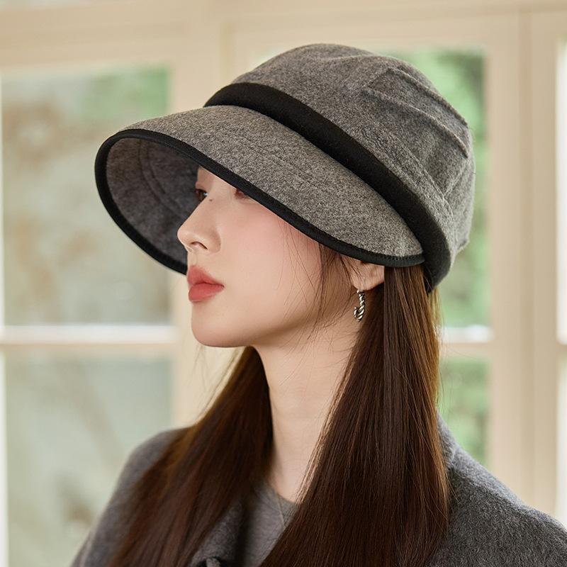 Autumn and Winter New Hat Women's Equestrian Hat Windproof Warm Hat Literary and Retro Newsboy Hat