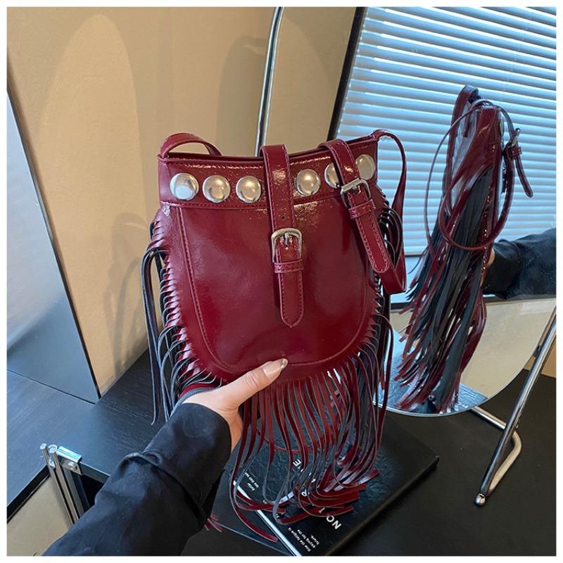 Bag women's spring and summer new fashion retro shoulder oblique span bag bucket bag fringed bag