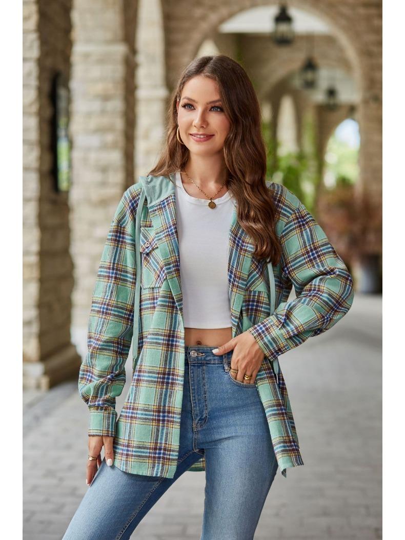 Осенне-зимний женский кардиган с капюшоном — фото 3