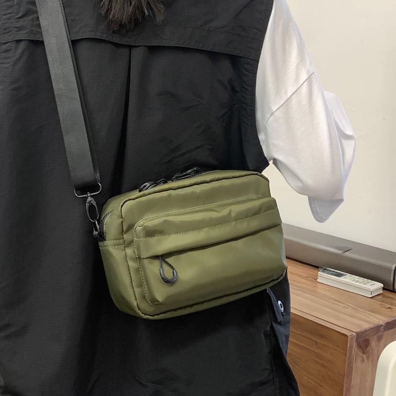 1 fashionable men's campus square crossbody bag, shoulder bag, very suitable for daily use