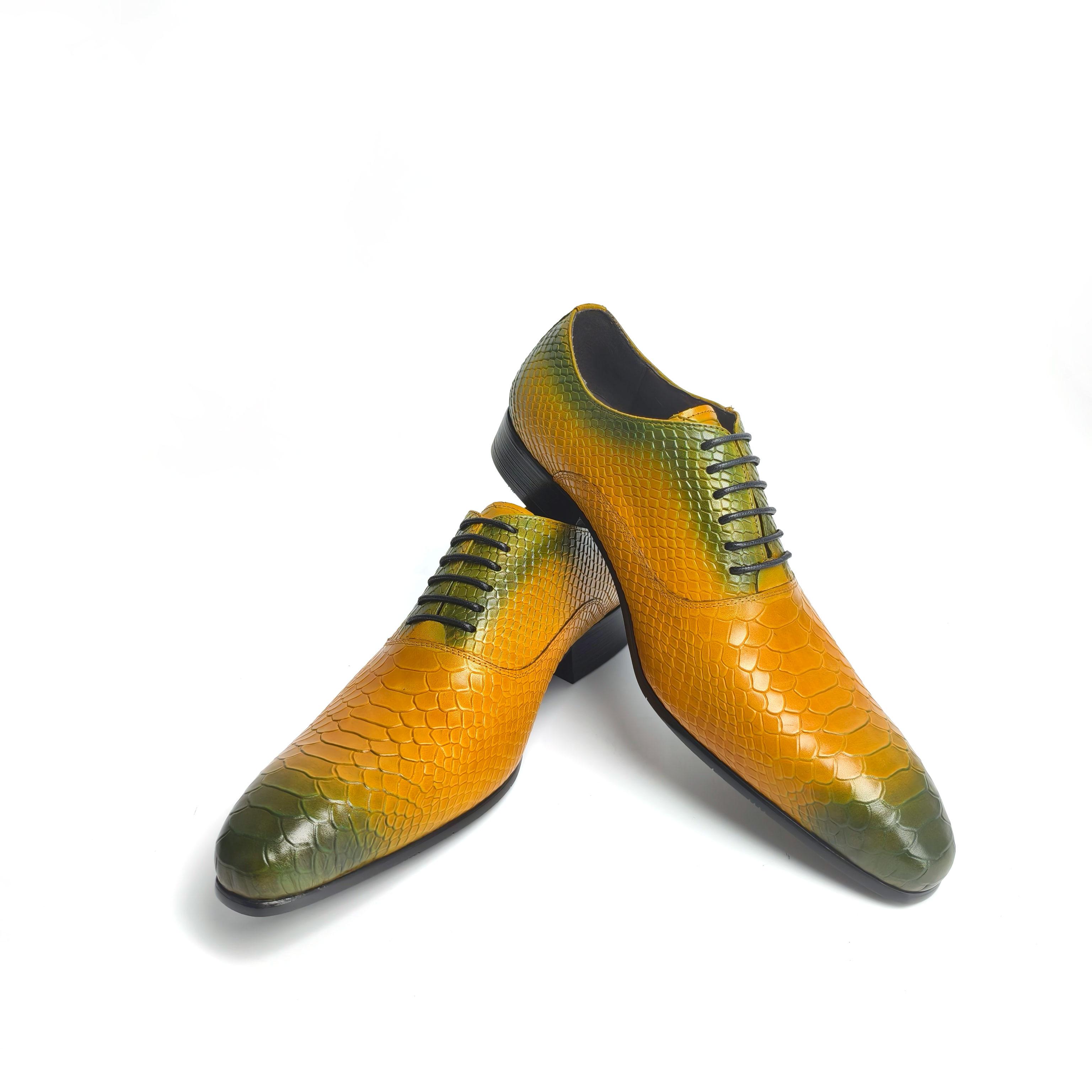 

Fashion Classic Snake Printing Men Shoes For Business Office Zapatos De Hombre Metal Buckle Decoration Comfortable Leather Man Shoes New 50 жёлтый