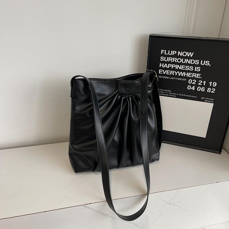 Sac à main à design plissé Mode Bandoulière réglable Sac seau bandoulière Femelle Simple Cuir PU pur Sac fourre-tout sous le bras Café
