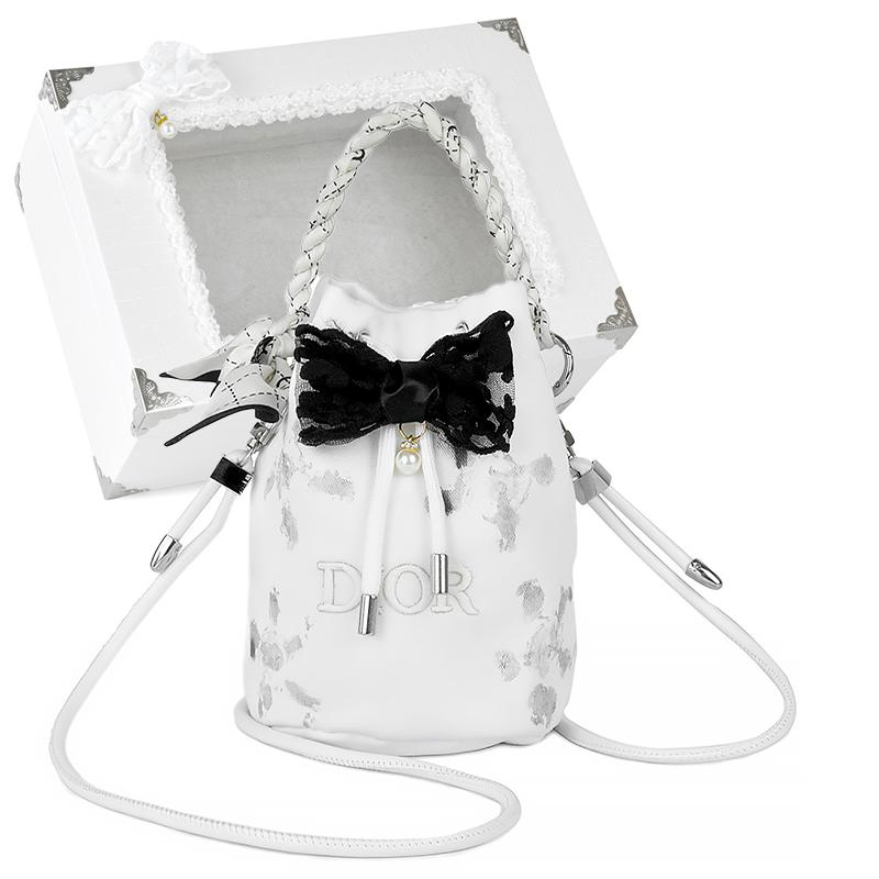 DIOR Bag White Moon Hibiscus-White Gift Box белый