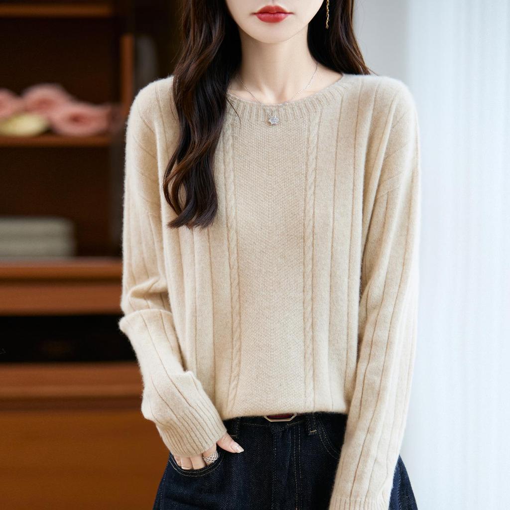 2025 Women's Premium French Pure Wool Seamless Cable Knit Long-Sleeve Sweater Base Layer