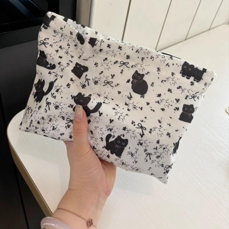 Cartoon Canvas Bag Anime Cosmetic Case Travel Clutch Bag Makeup Pouch Portable Organizer  Handbag