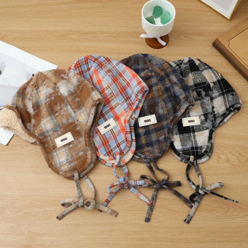 Cosy Fleece Lined Checkered Ear Muff Hat for Outdoor Activities Daily Commute Unisex Design Cold Resistant