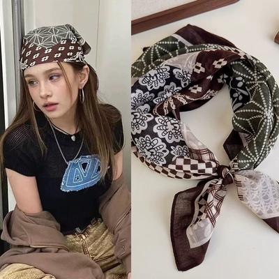 Accessori – Sciarpe e foulard