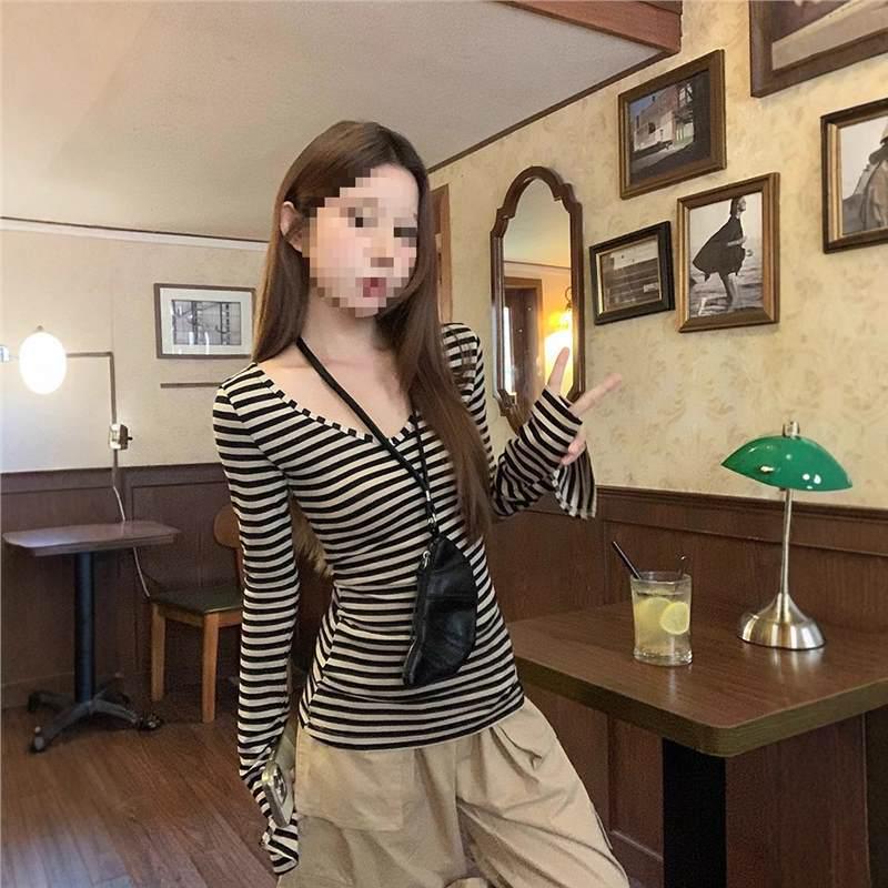 

Корейский шик V-образный вырез полосатая расклешенная рукав облегающая футболка для женщин XL