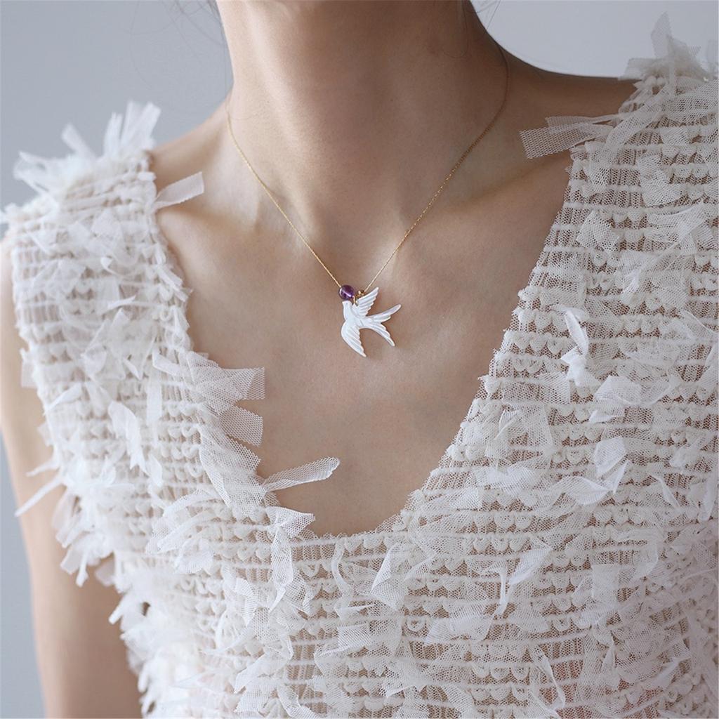 Elegant Swallow Bead Necklace New Chinese Style Clavicle Chain User Friendly Alloy Resin Jewelry for Women Daily Wear