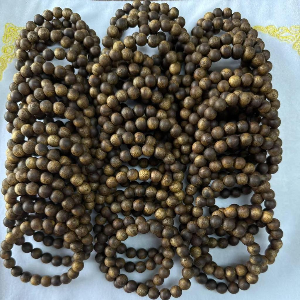 Dianbai Agarwood Yingge Green 10mm Qinan Bead Bracelet - Classic Agarwood Prayer Beads