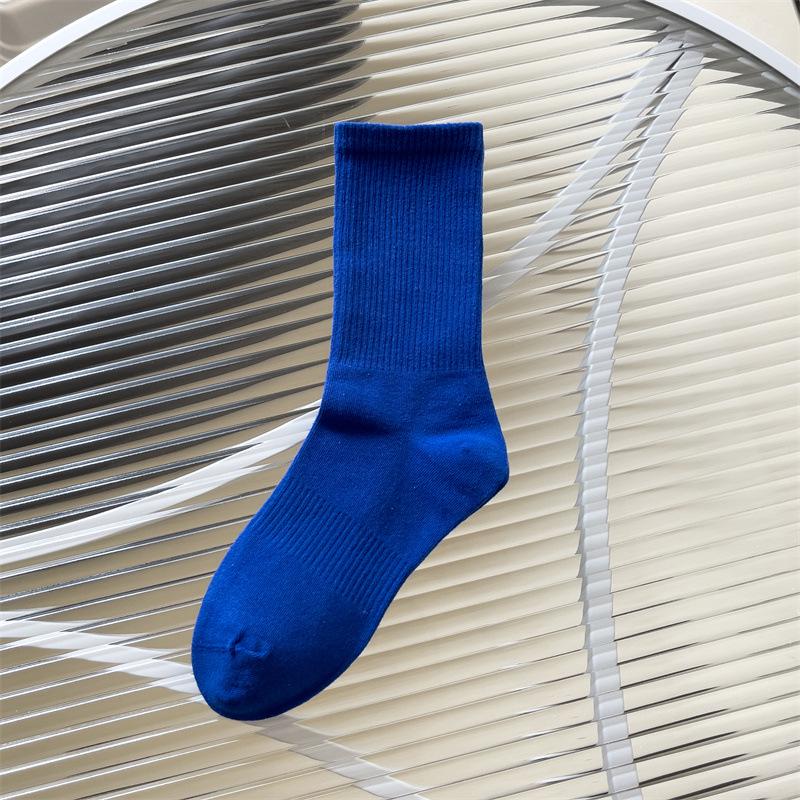 Unisex Mellomhøye Elastiske Sportssokker i Bomull - Komfortable, Fargerike, Allsidig Design