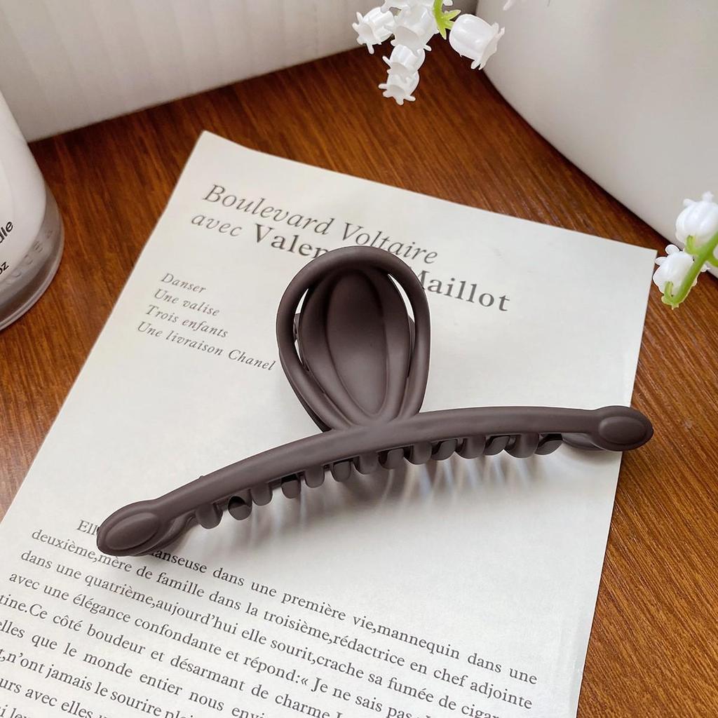 Milk Tea Color Large Hair Claw - Korean Style Fashionable Hollow Out Shark Clip for Women's Updos