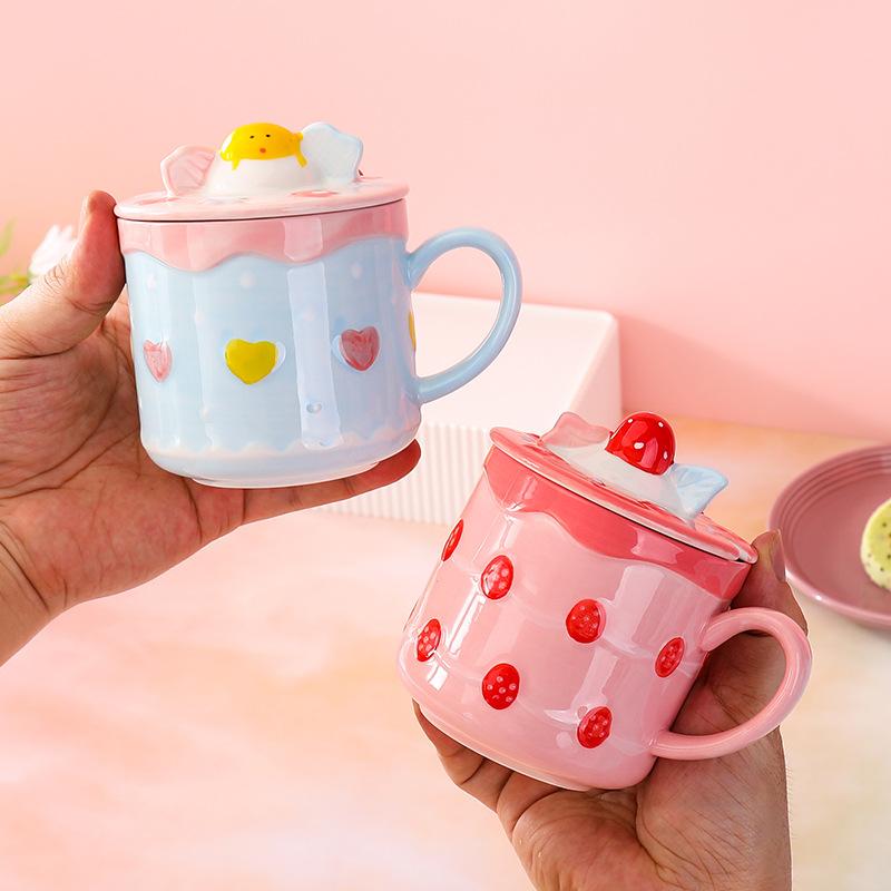 360ml Ceramic Cup Cartoon Beautiful Strawberry Cake Mug with Lid Milk Breakfast Coffee Water Cup Cute Birthday Drinkware Gift