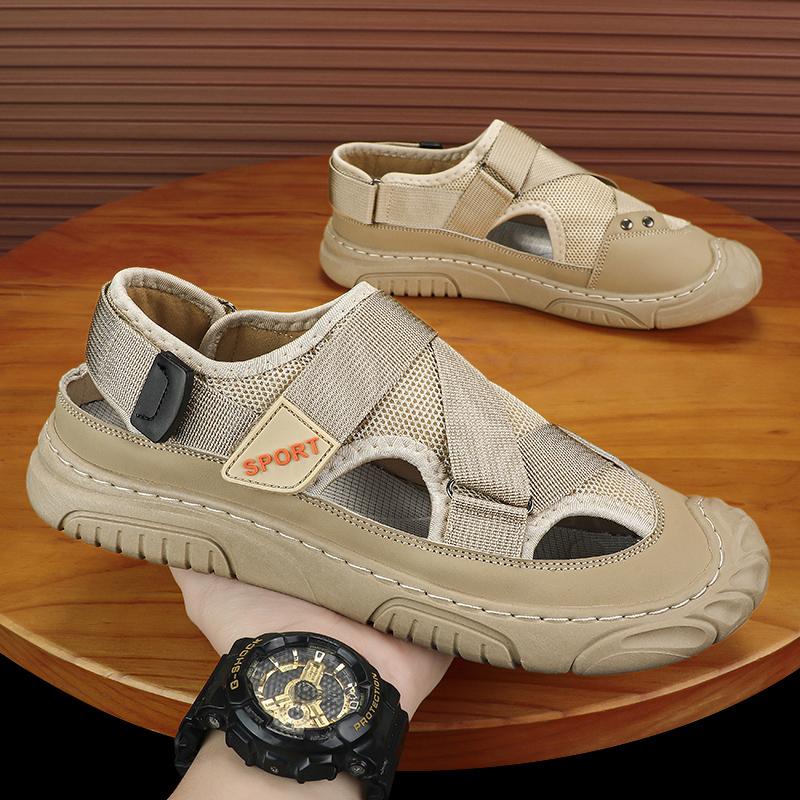 Fashion 2024 New Summer Breathable Outdoor Hollow Beach Flat Bottom Comfortable Men's Sandals