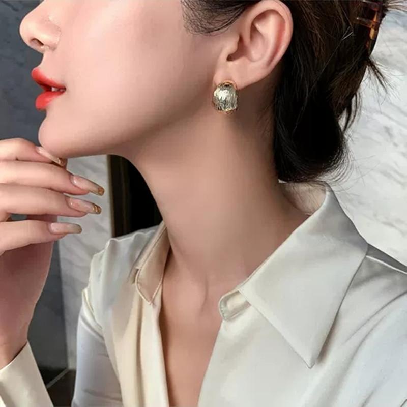 Wide-Faced Half-Curved Earrings Trendy Fashion Hong Kong Style Stud Earrings Silver Needle Earrings For Women