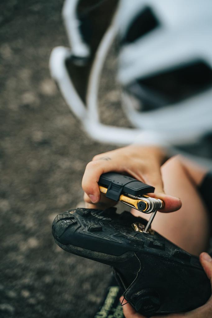 CRANK BROTHERS MULTI-17 Bicycle Mini Tool, 17 Functions, Gold/Black, 115301