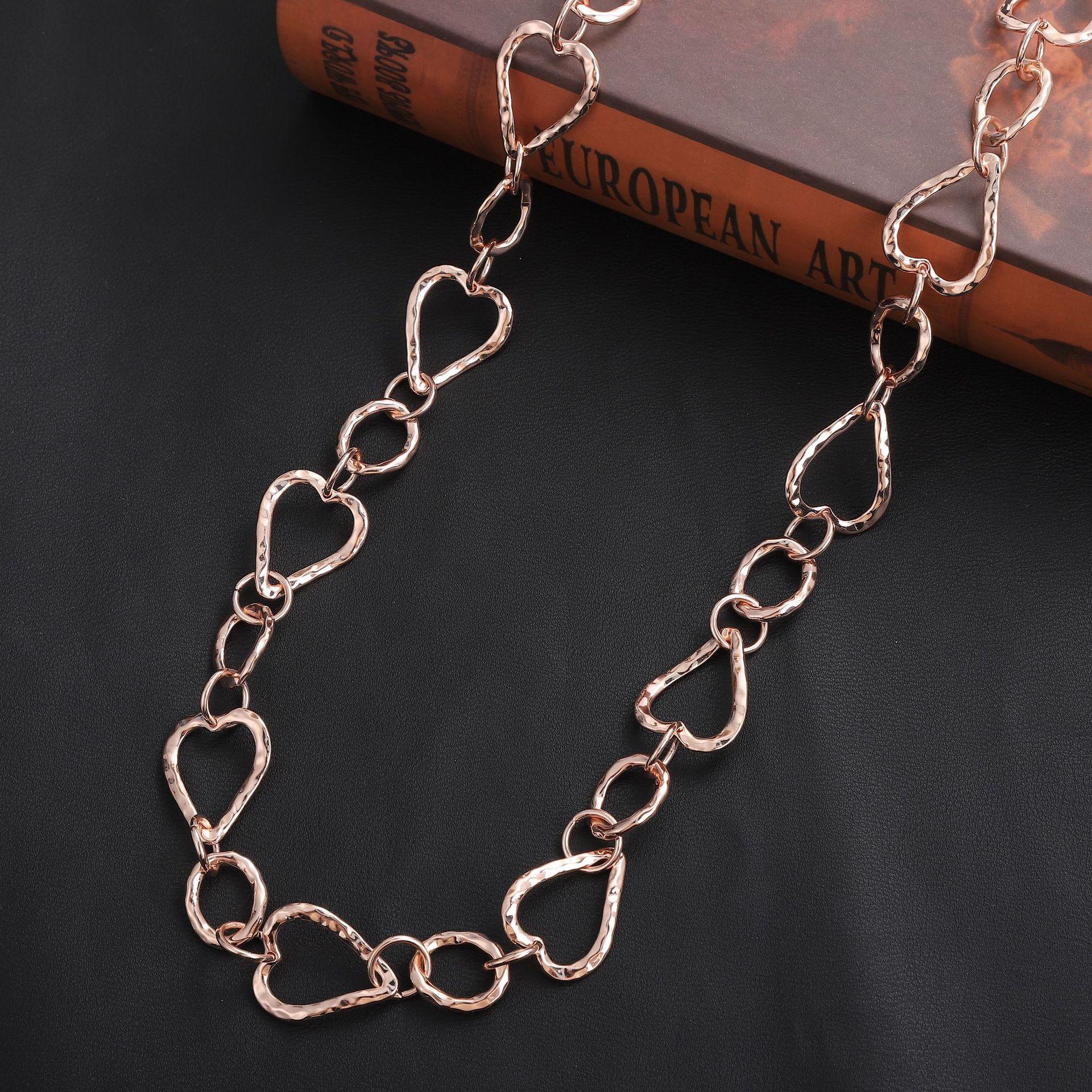 

Новое полое кольцо любви длинное ожерелье, неправильное персиковое сердце женская простая и универсальная металлическая цепочка-свитер