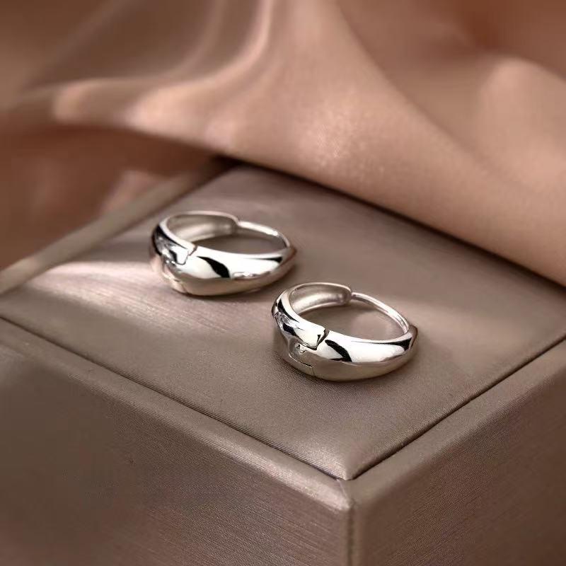 2025 New Style 925 Sterling Silver Hoop Earrings - High-End Luxury, Lightweight, Exquisite Design for Women.