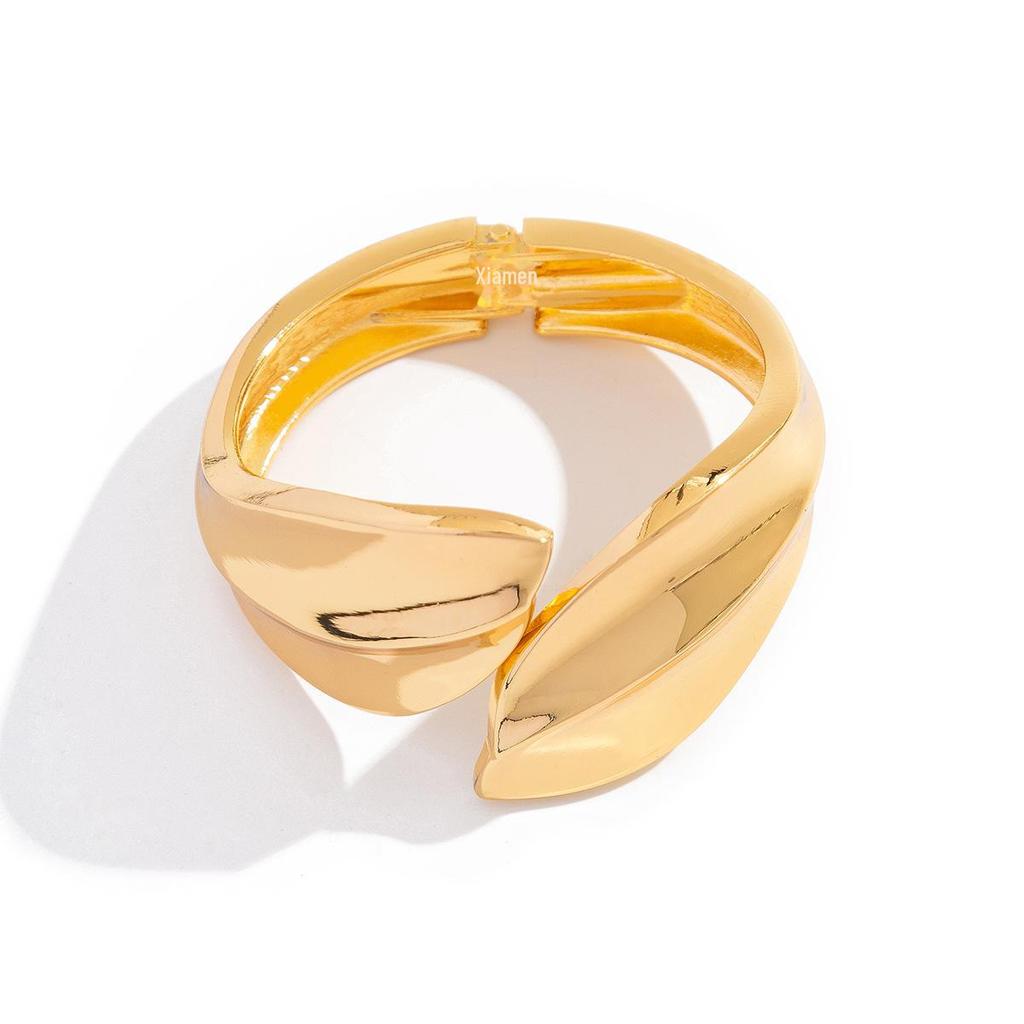 European & American Exaggerated Leaf Open Bracelet - Unique Smooth Irregular Stripes