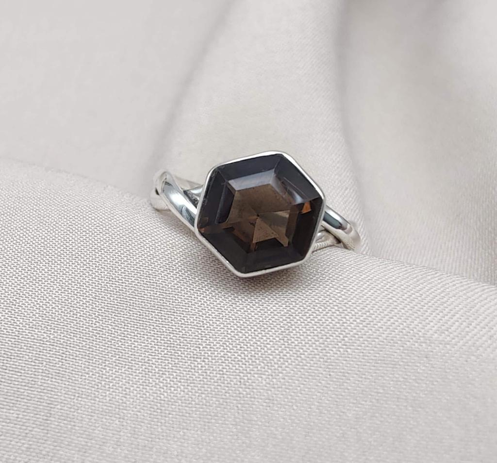 Smoky Quartz Hexagon Ring: 925 Sterling Silver Twisted Band
