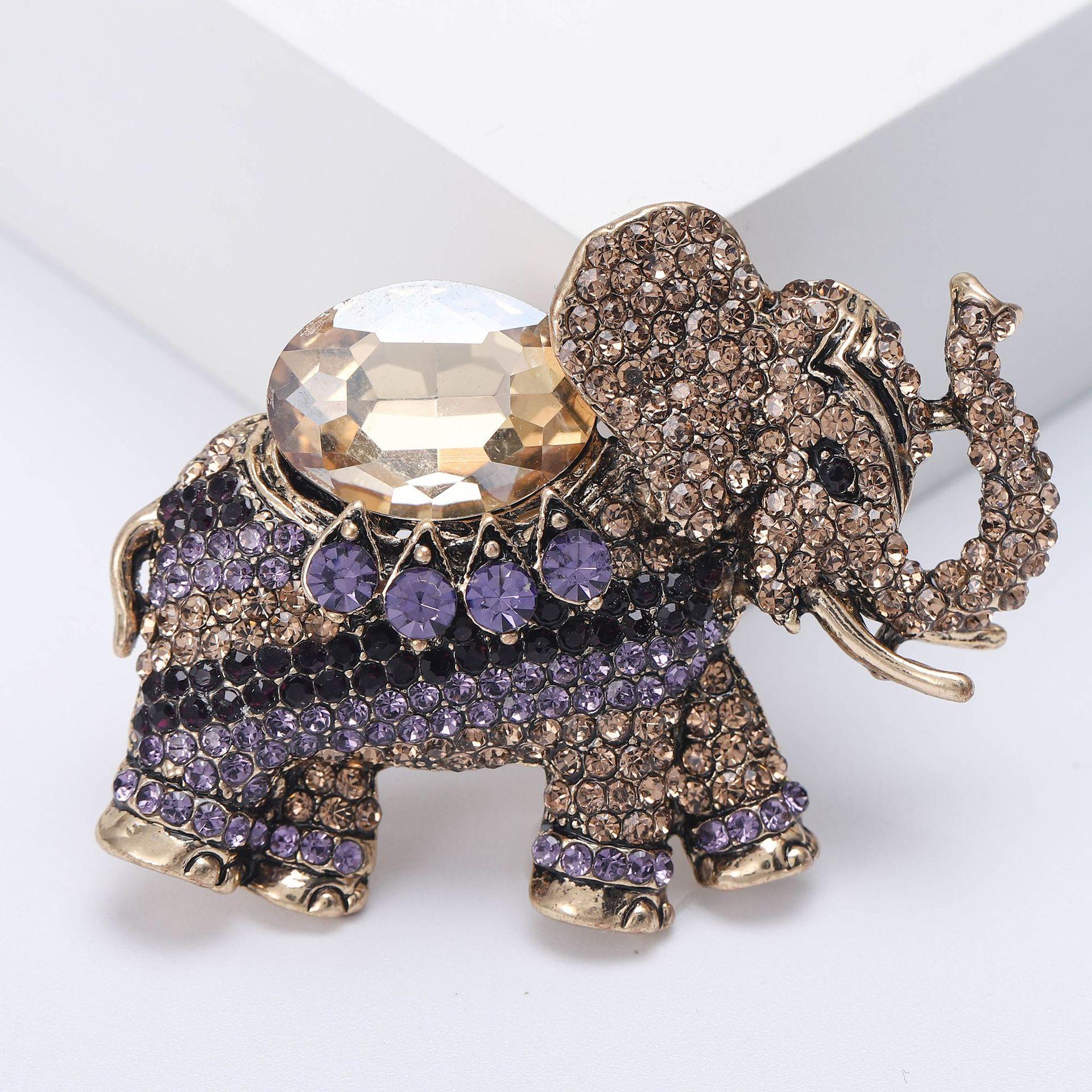 

Delicate Elephant Brooch for Men Women Cute Animal Rhinestone Brooches Pins Jewelry Accessories Party Gifts коричневий