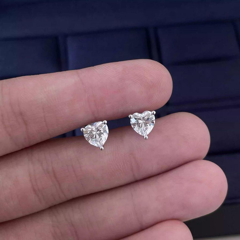 S925 Sterling Silver Moissanite Heart-Shaped Stud Earrings - Korean Style, High-End Jewelry