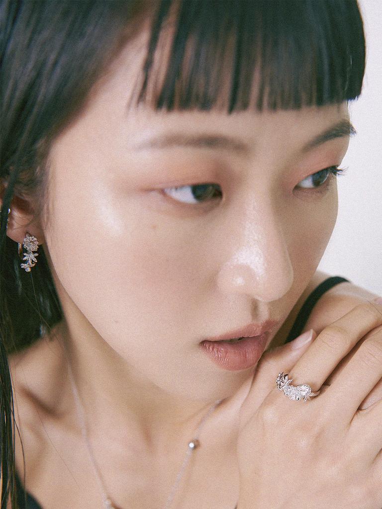 Xiann Flower Hoop Earrings