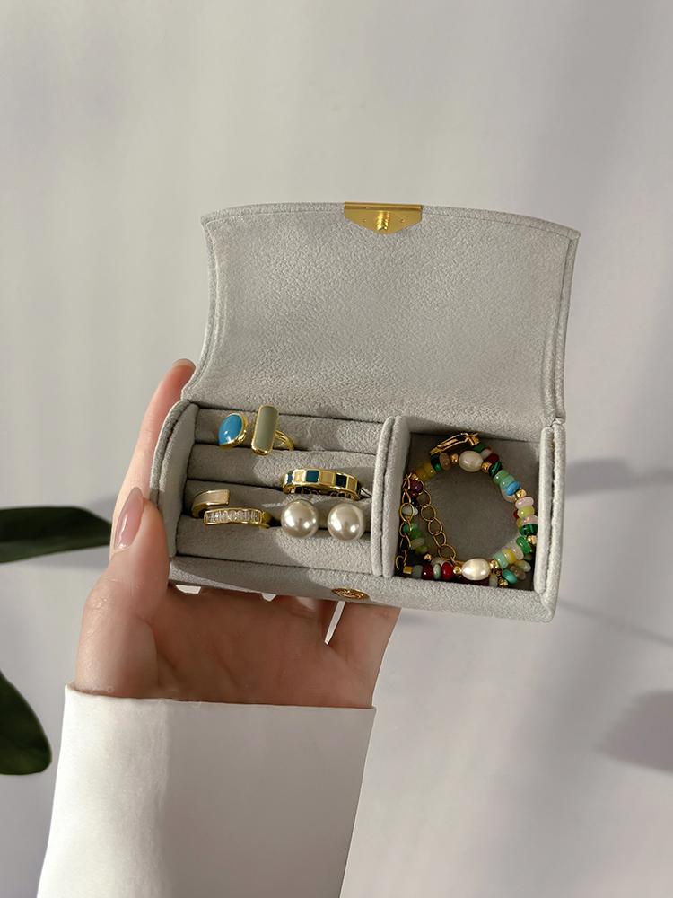 Exquisite and Portable Mini Jewelry Storage Box for Women's Business Trips Anti-oxidation Light Luxury Velvetring Jewelry Box